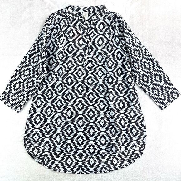 NEW YALA Blouse Organic Cotton Women’s XS Black and White Geometric - Picture 1 of 3